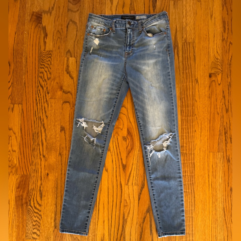 Aeropostale Blue Distressed Women Jeans